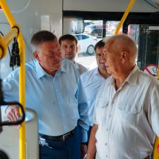 18 новых экологичных автобусов выехали на улицы Вологды
